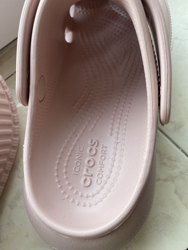 Crocs crush clog