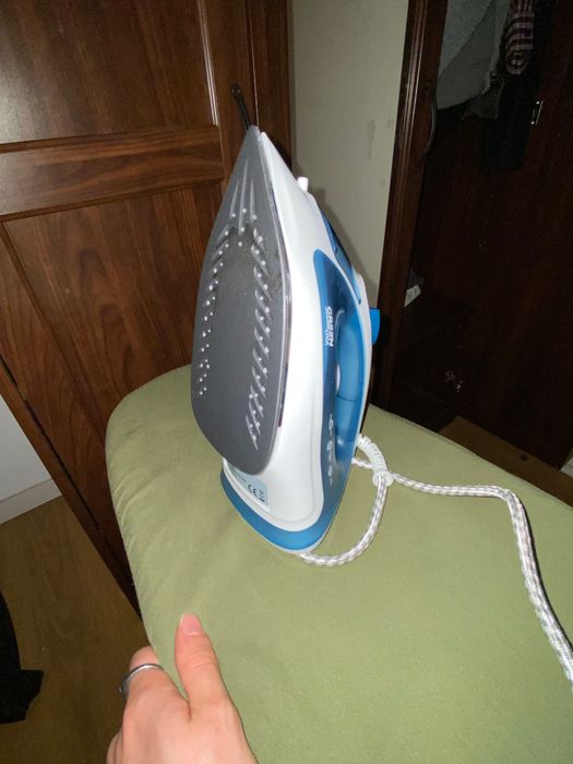 Ferro com Tábua de Engomar