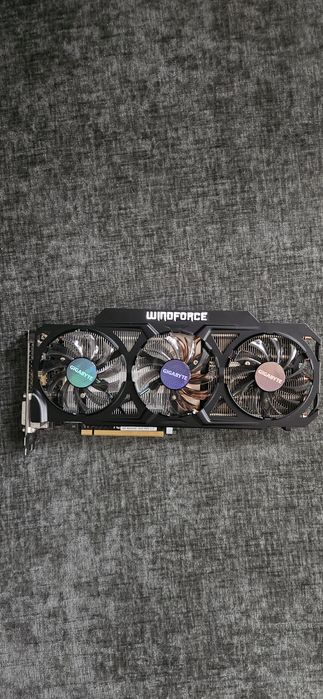 Karta graficzna gigabyte  radeon r9 290 gddr5 4096mb