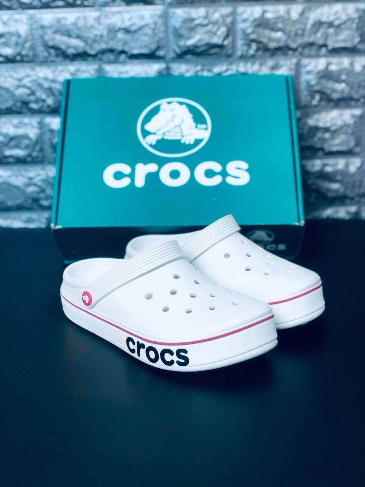 Шльопанці crocs стильні жіночі/ легкі