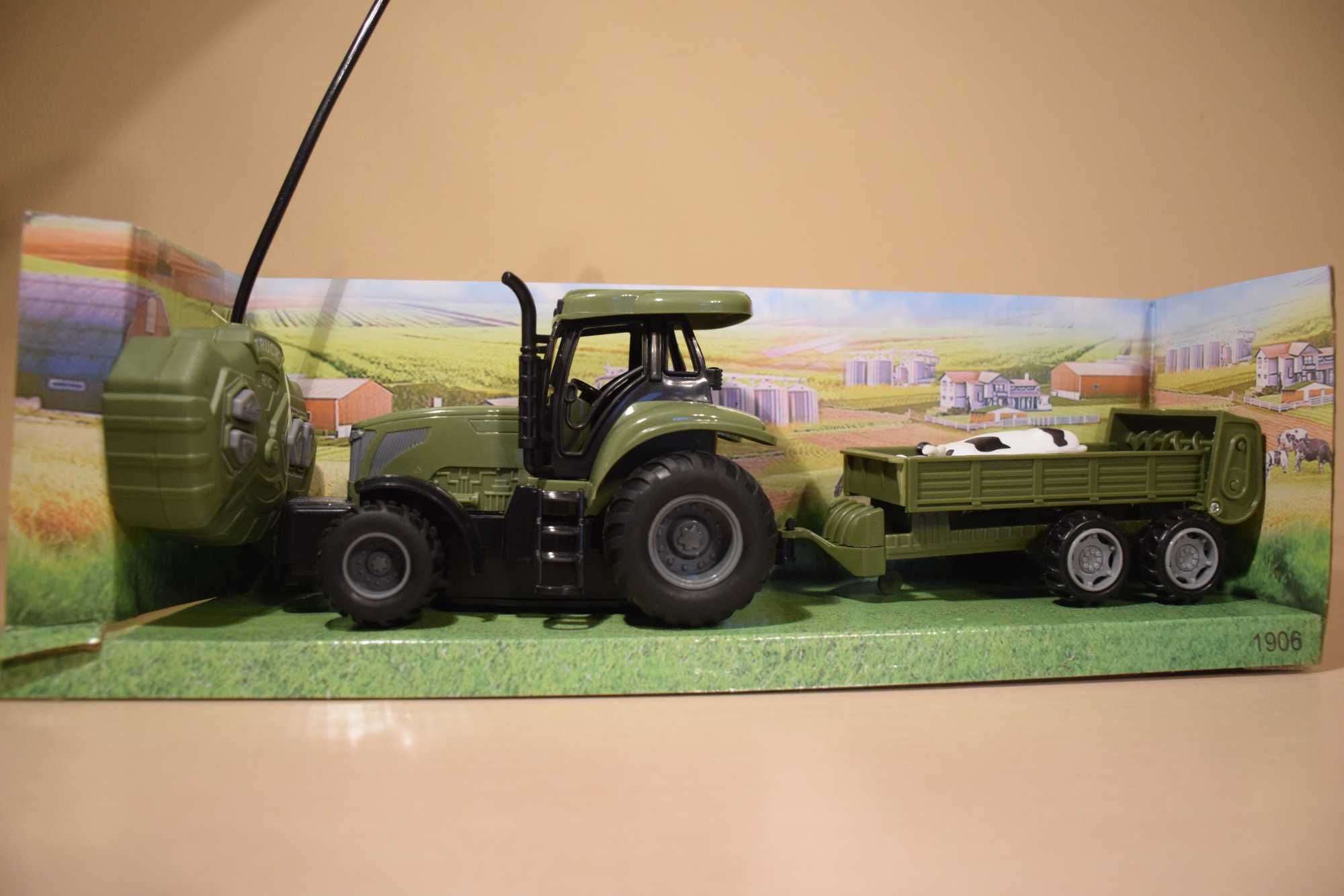 Traktor z przyczepą zdalnie sterowany R/C Farm Tractor 2,3