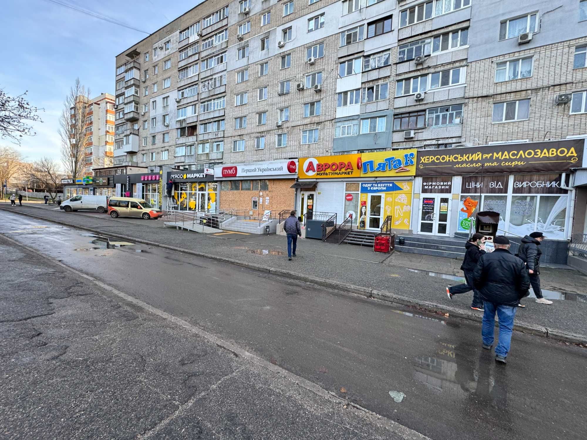 Пр.Корабелів ТОП місце торгове приміщення 80 кв.м. прохідняк