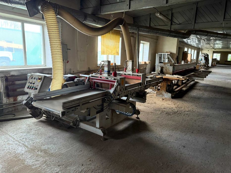 Продаж виробничого комплексу 4320 м2 та 2 га у Житомирська обл, Чуднів