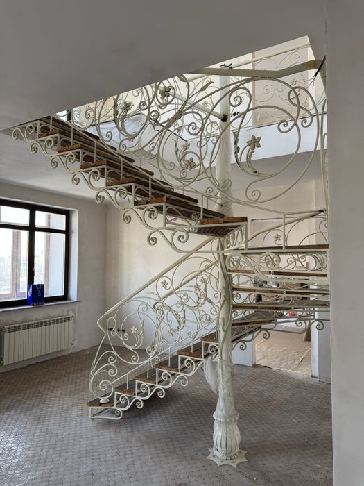 Продаж 4-кімн., 950$/кв.м, Центр 10хв, Власна Тераса! КРАЩА ІНВЕСТИЦІЯ