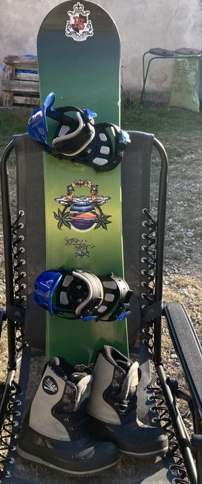 Deska do snowboardu wraz z butami