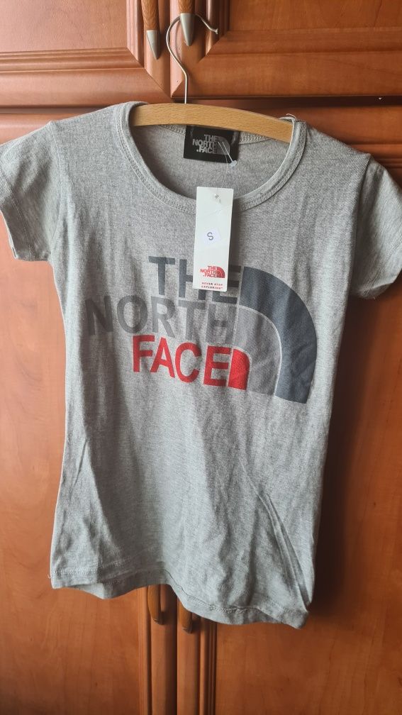 T-shirt the north face rozm s