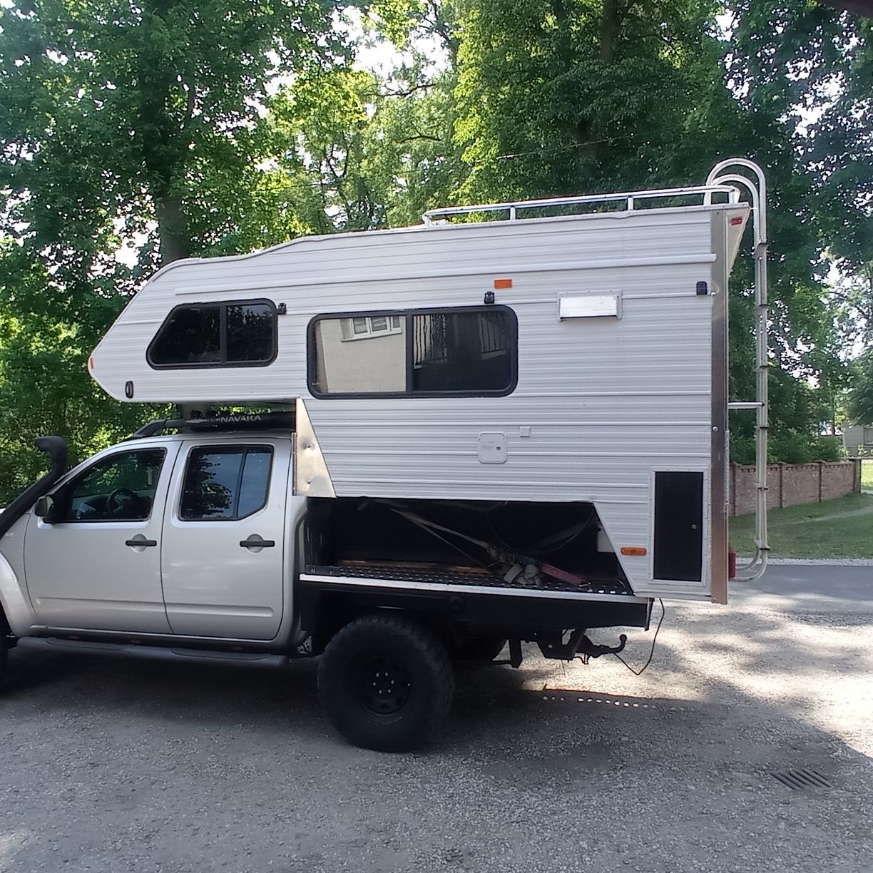 Zabudowa pickup camper kemping Davlin