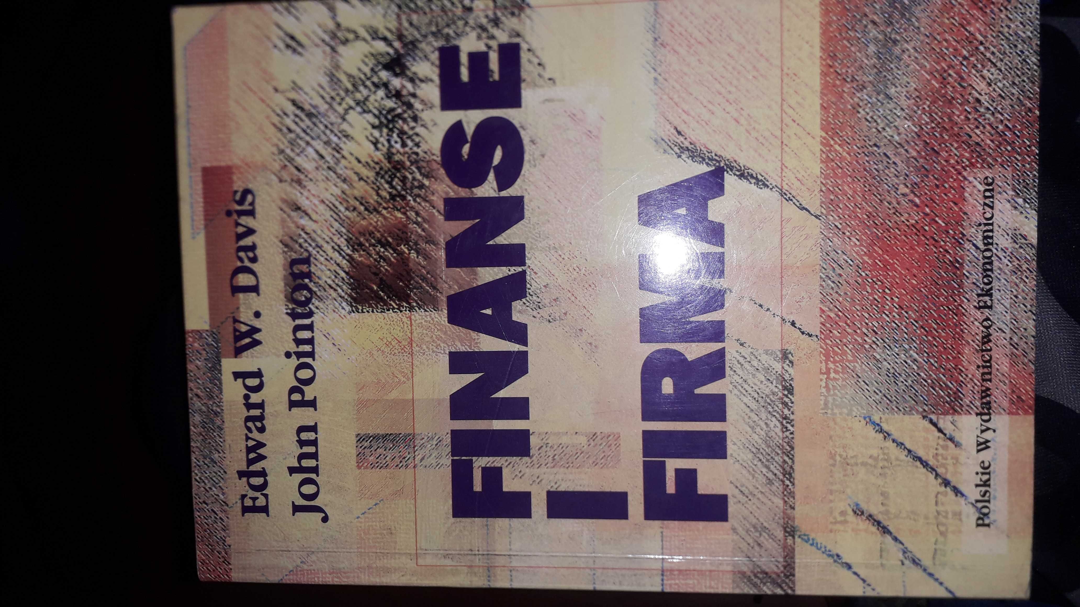 Finanse i firma E. W. Davies,John Pointon