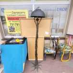 Lampa stylowa metalowa solidna stojąca