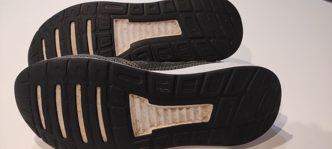 Adidas buty 34 chłopięce