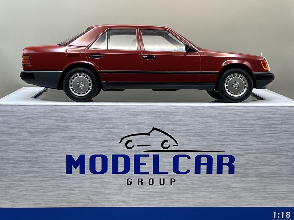 Model 1:18 Mercedes-Benz W124 260E