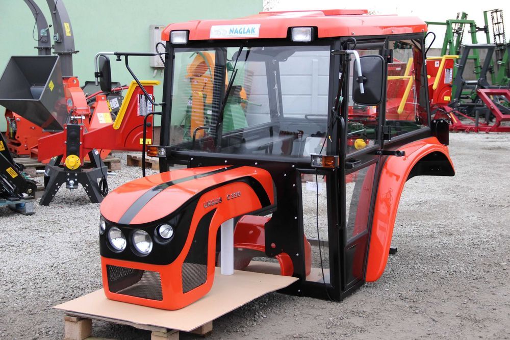 Kabina C330 maska C- 330 Naglak zestaw czerwony kabiny maski