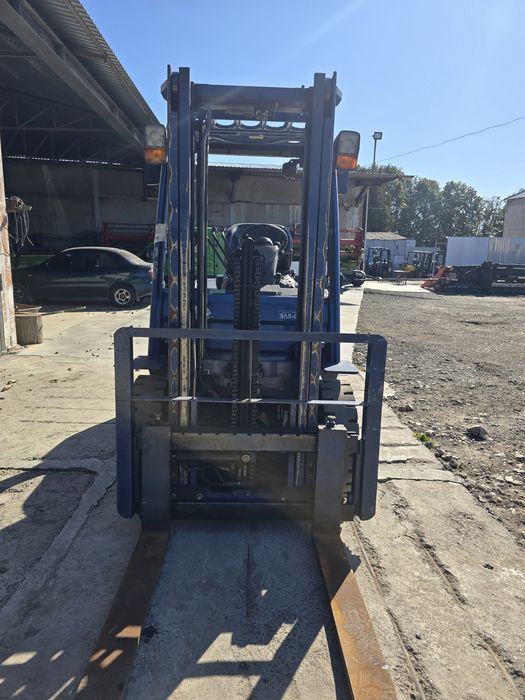 Погрузчик вилковий.  TOYOTA 2.5 тонны.  Вагонник.