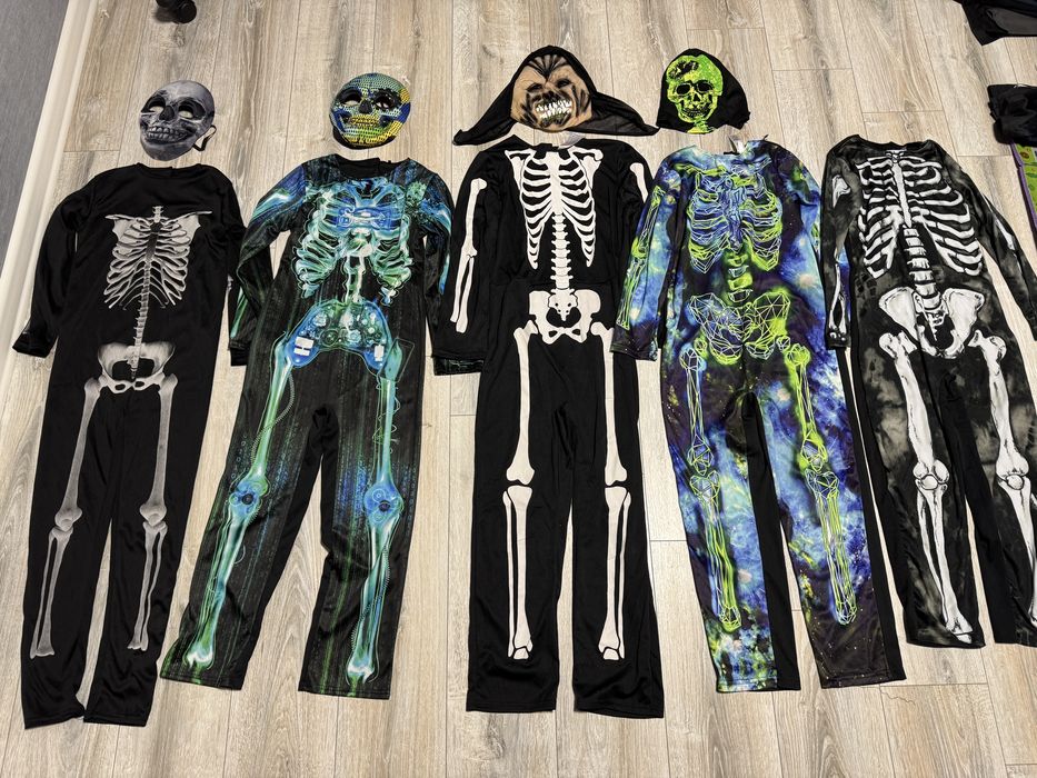 Костюм смерті скелет вовкулака страшна істота зомбі