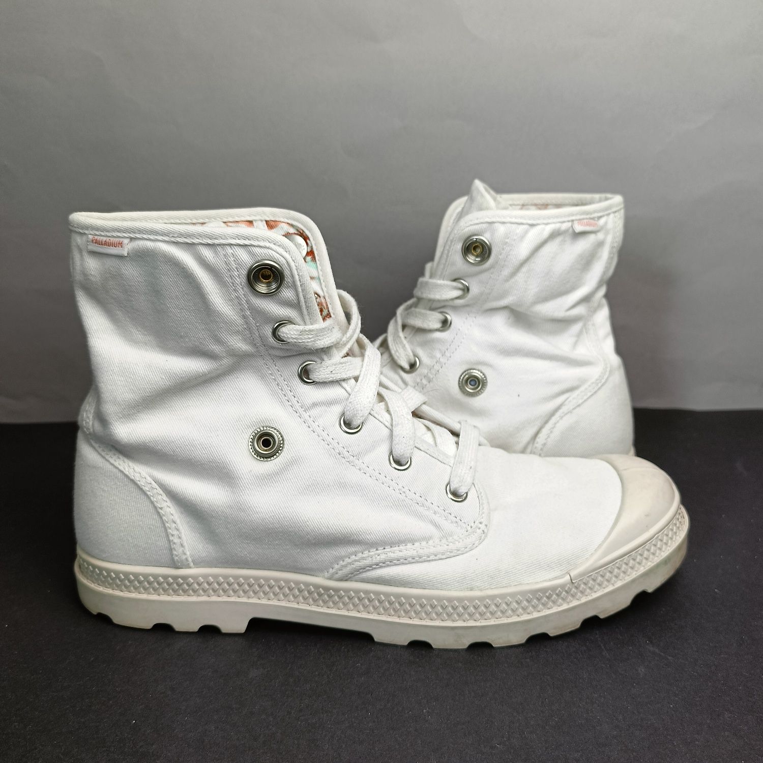 Palladium  Baggy sportowe trapery damskie r. 39 świetne!