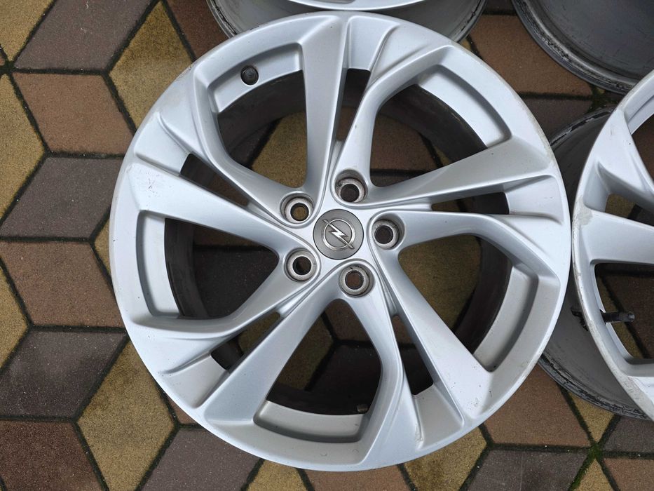 Диски оригінальні для Opel Astra K V, Zafira R17 5x105