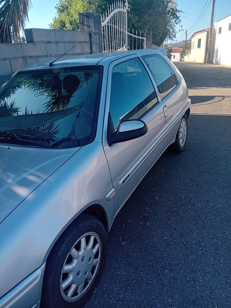 Citroën saxo comercial