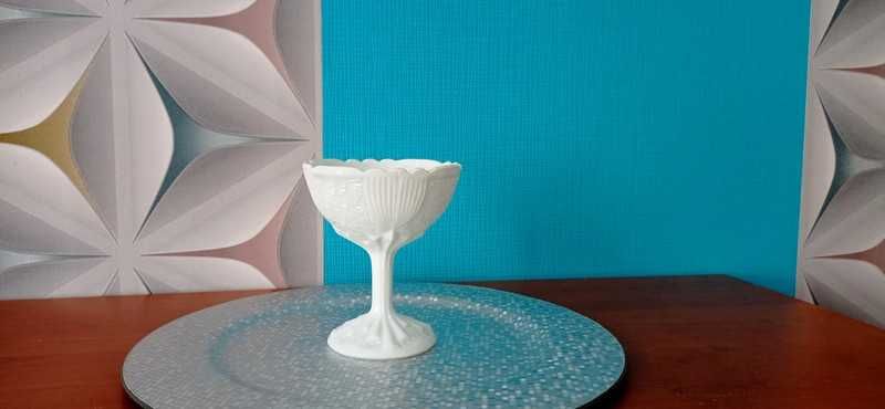 6 szt. z PRL wachlarze lattimo pucharek na nodze – HSG Ząbkowice