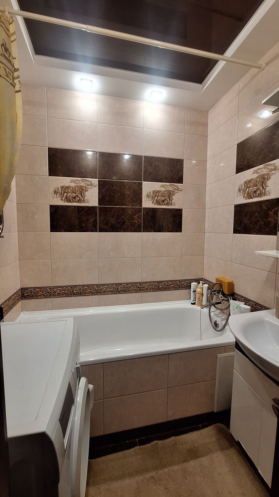 Продам 3 кім квартиру 4/9 з частковим ремонтом