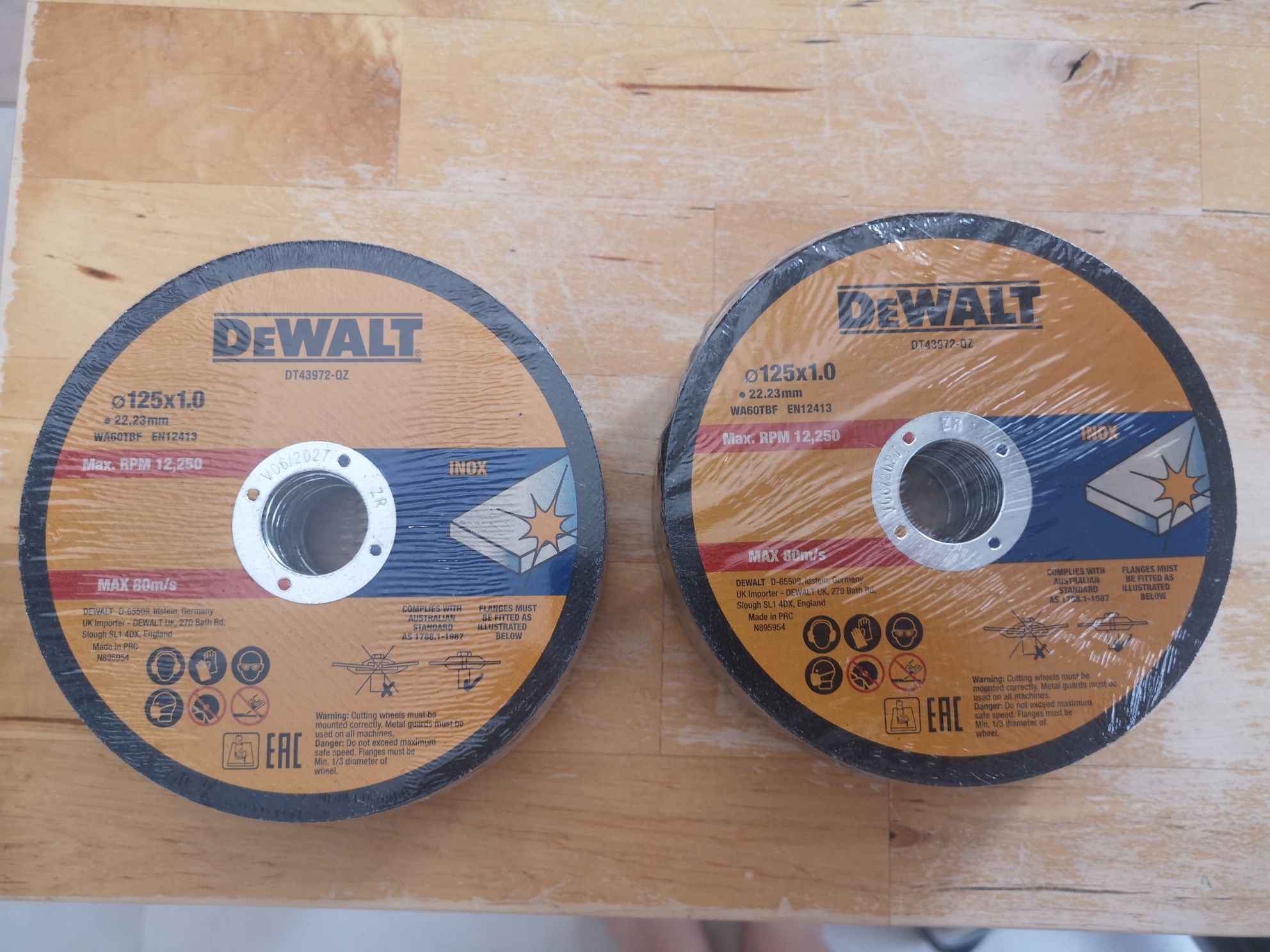 Tarcze do cięcia stali nierdzewnej DEWALT 125x1mm 22.23 mm