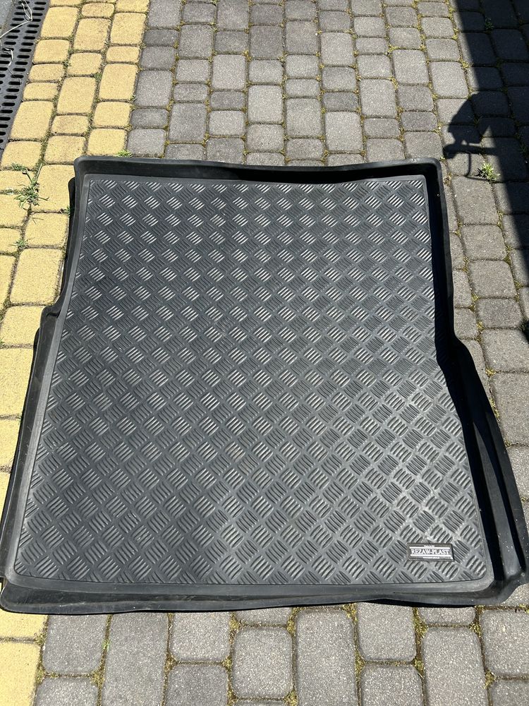 Mata ochronna do bagażnika Passat B8