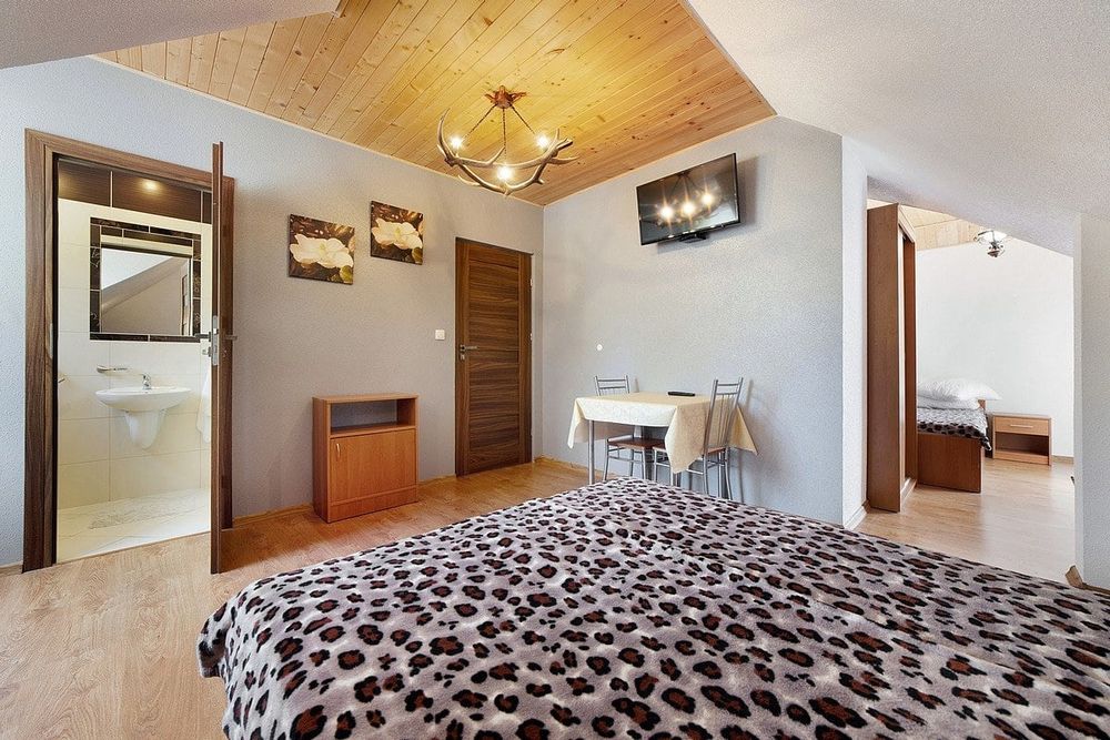 Wolne Miejsca Święta Sylwester Ferie Weekendy Pokoje Gościnne