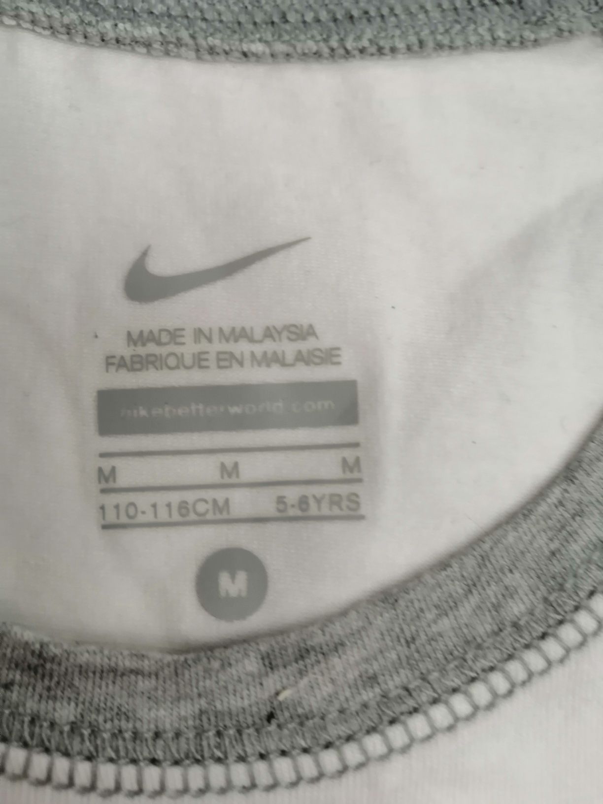 Koszulka dziecięca rozmiar 110 116 Nike jak nowa