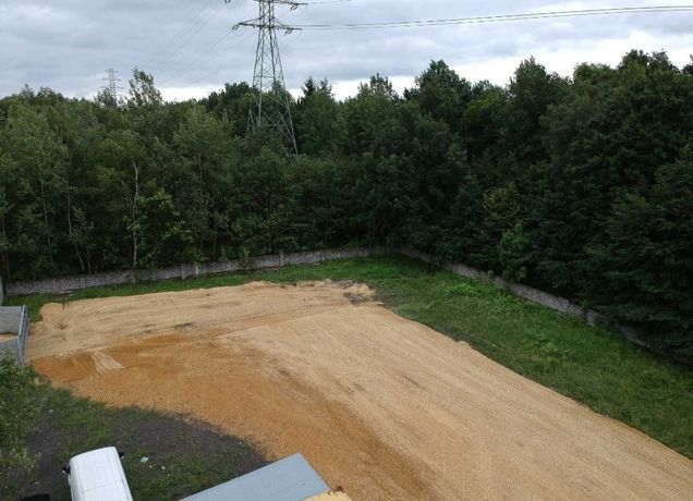 Wynajmę utwardzoną działkę usługową dojazd tir 2600m2 lub 1300m2