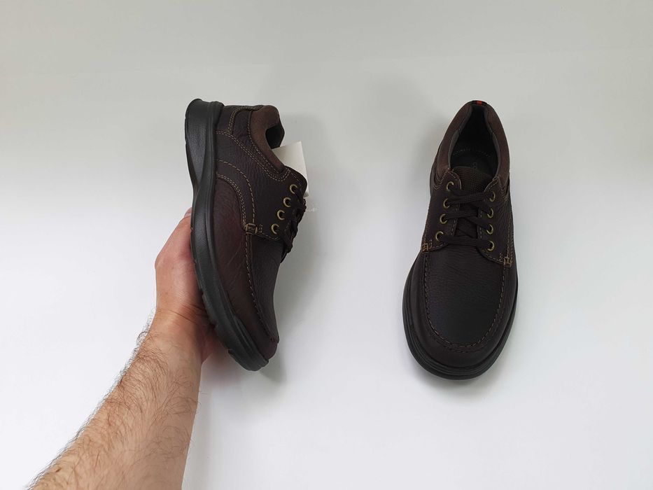 Кросовки кожаные для города Clarks с Германии 41 26.5 см