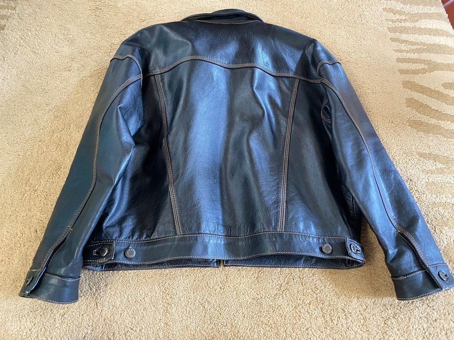 Blusão vintage anos  80 em pele
