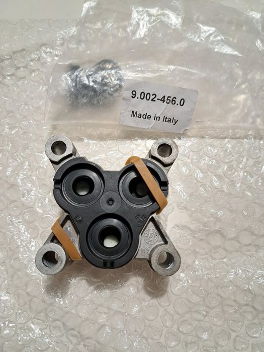 Głowica pompy do myjek Karcher K4 K5 9.002-456.0
