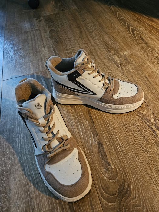 Жіноче осіннє взуття