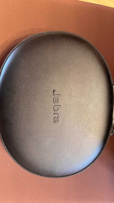 Jabra Evolve2 85 + Stacja Ładująca – Stan jak nowe