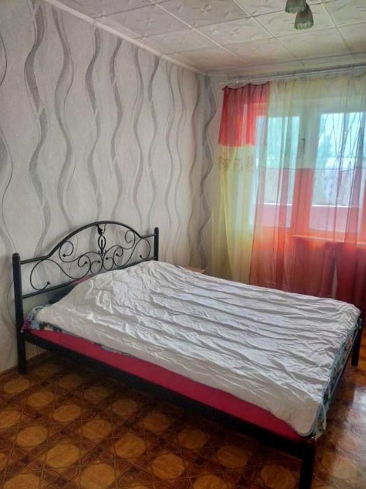 Продается 3 ком. квартира. Заболотного - Крымский бульвар. Срочно !