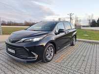 Toyota Sienna Toyota Sienna XLE hybrid 4x4 (cena do negocjacji)