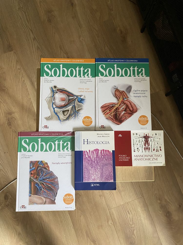 Zestaw książek oraz atlasów medycznych (Sobotta, Sawicki)