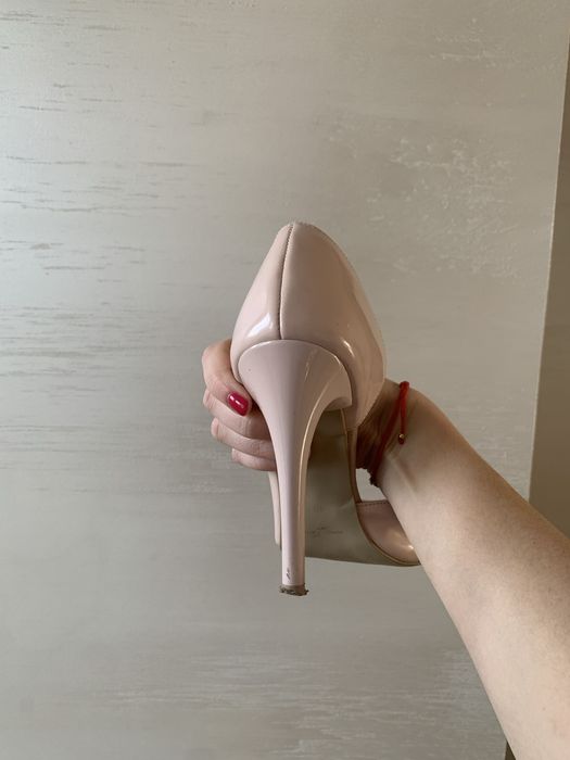 Eleganckie buty na szpilce 40