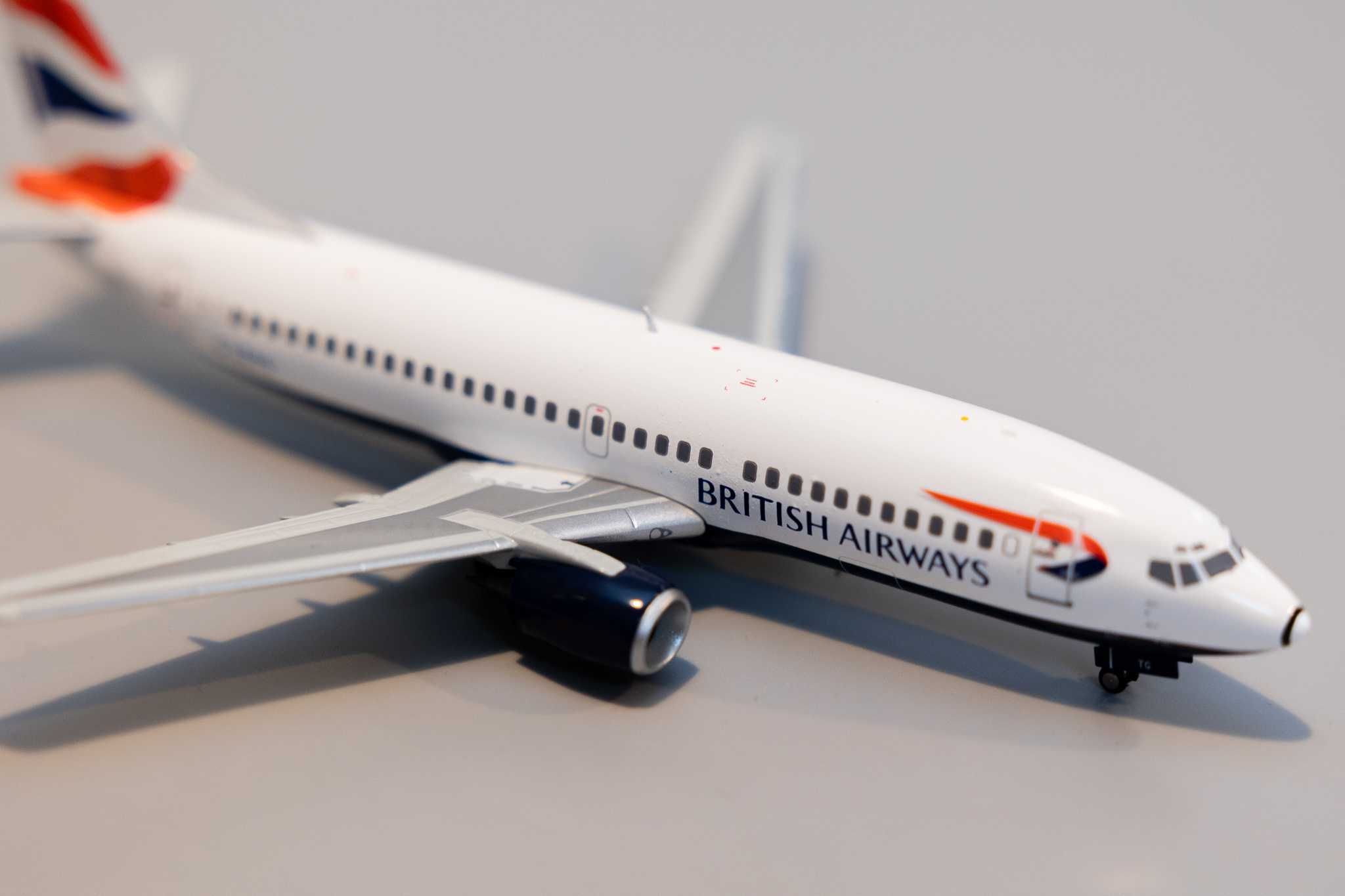 Samolot model Boeing 737 - 3Q8 British Airways 1/200 metalowy Aviation