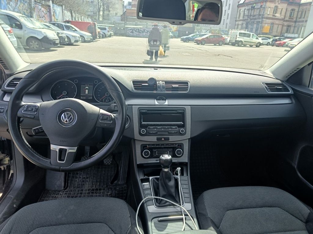 Volkswagen Passat b7 2011 2.0 TDI