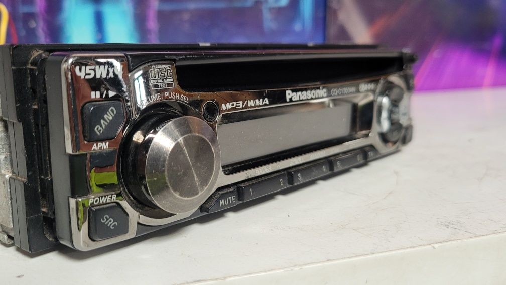 Stare Solidne Radio Samochodowe Chrom Panasonic CQ-C1300AN CD MP3 Fm