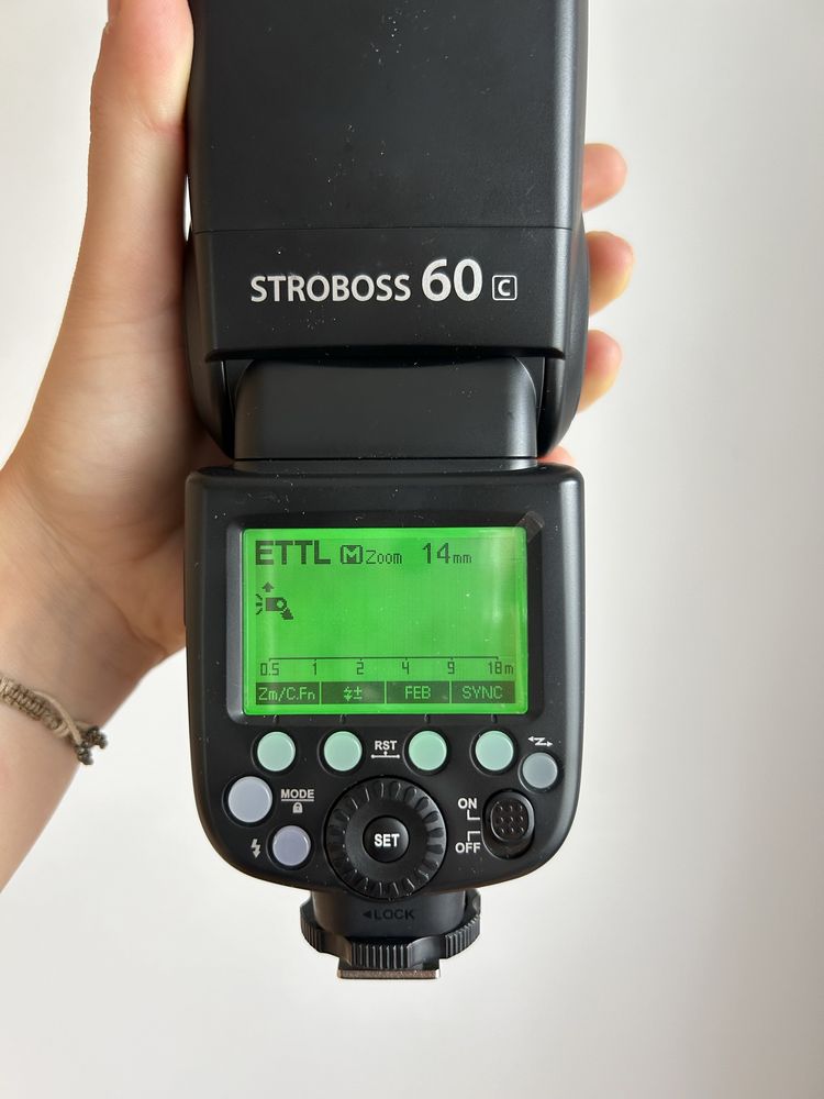 Lampa błyskowa Stroboss 60c Canon