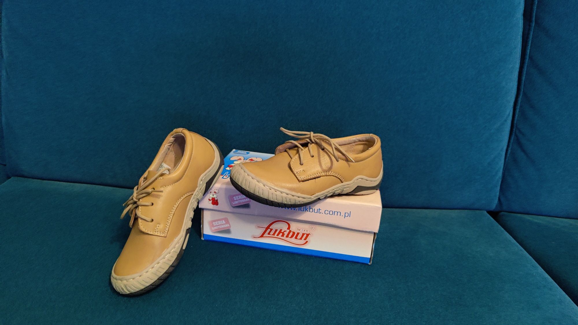 Buty półbuty chłopięce beżowe skórzane rozmiar 29