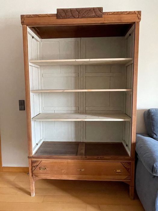 Estante Arte Nova anos 40