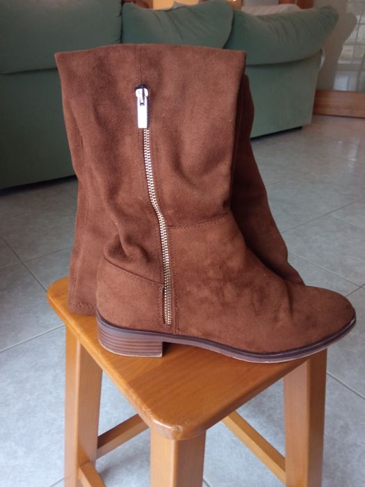 Botas Camurça Cano alto Stradivarius