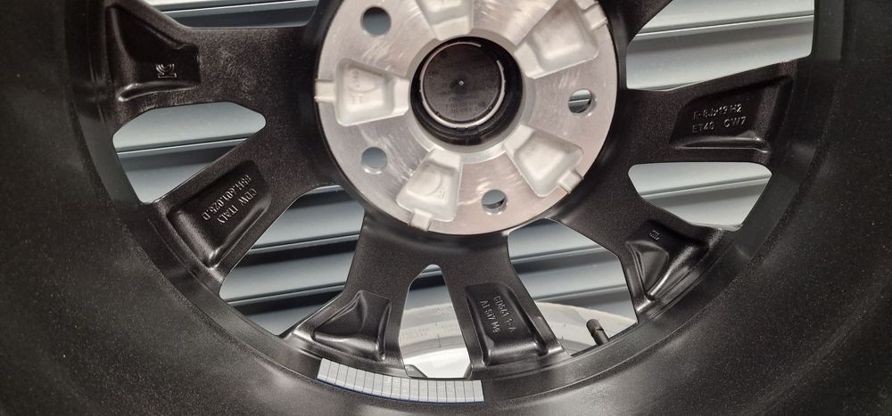 Koła zimowe Audi Q6 SQ6 e-tron 19 cali