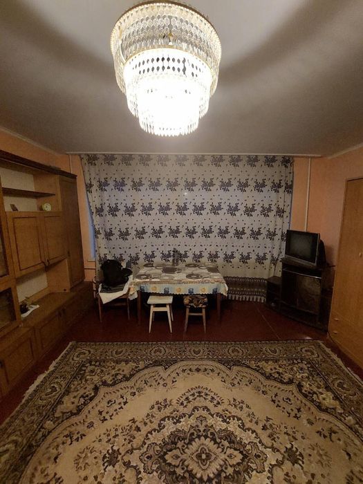 Две комнаты в бывшем общежитии