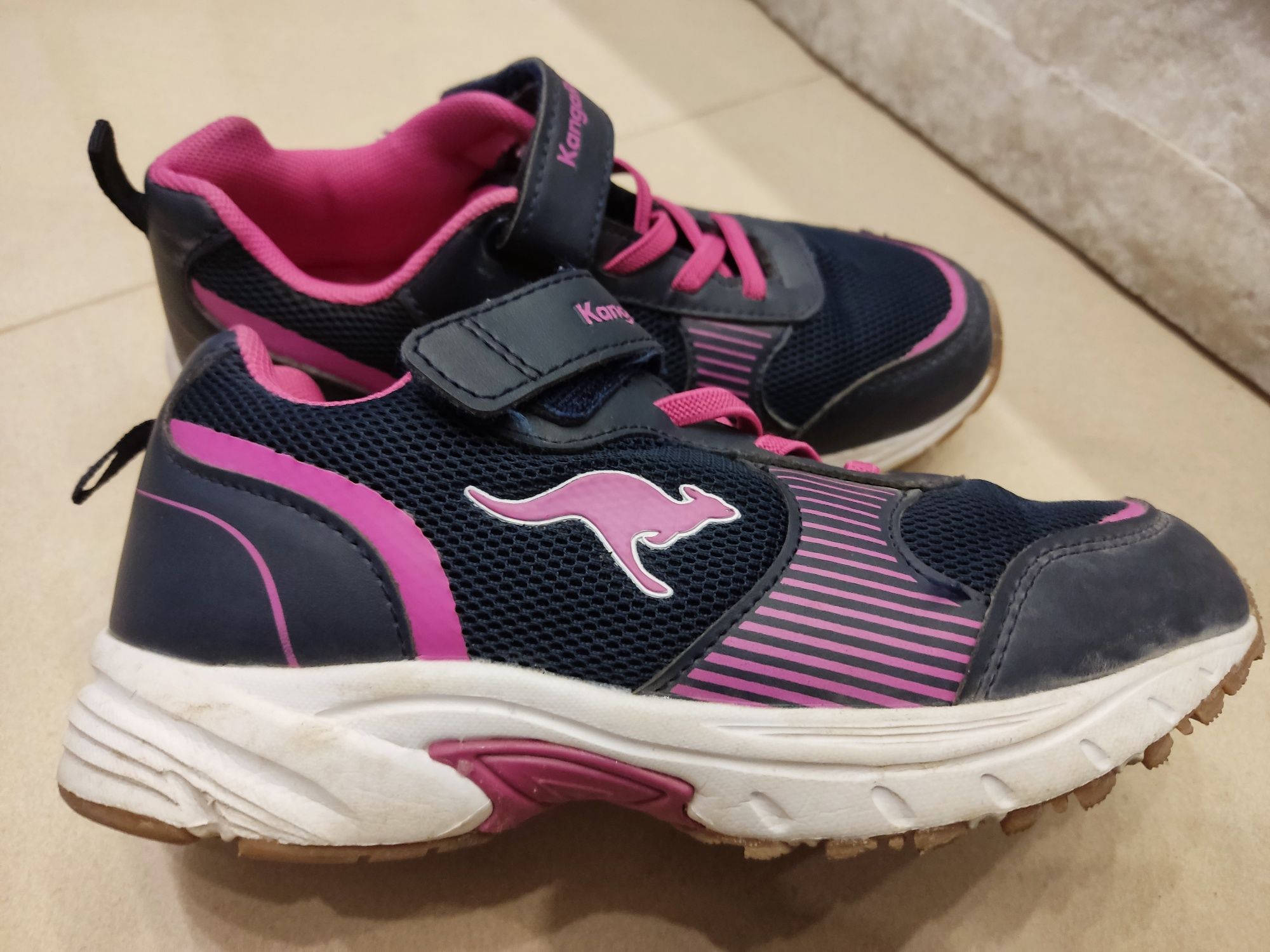 KangaRoos buty sportowe dla dziewczynki markowe lekkie r.33