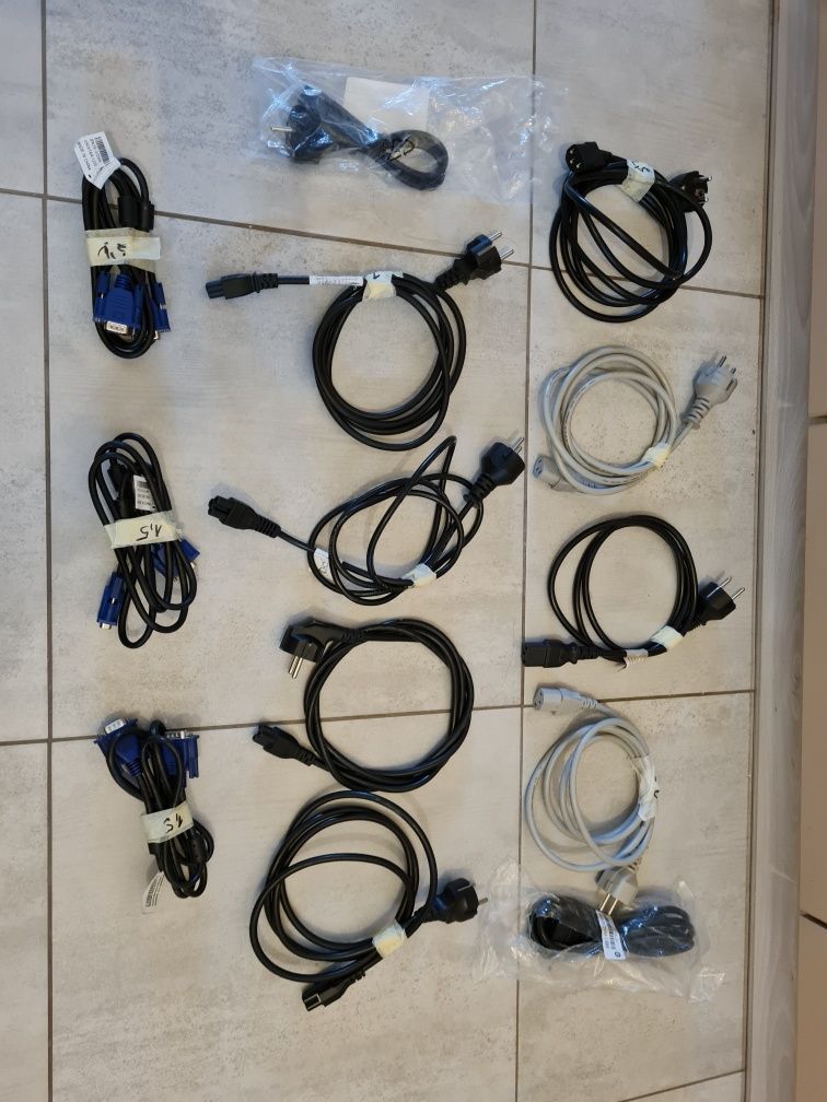 13 kabli zasilających mix, 3 pinowe i do monitora