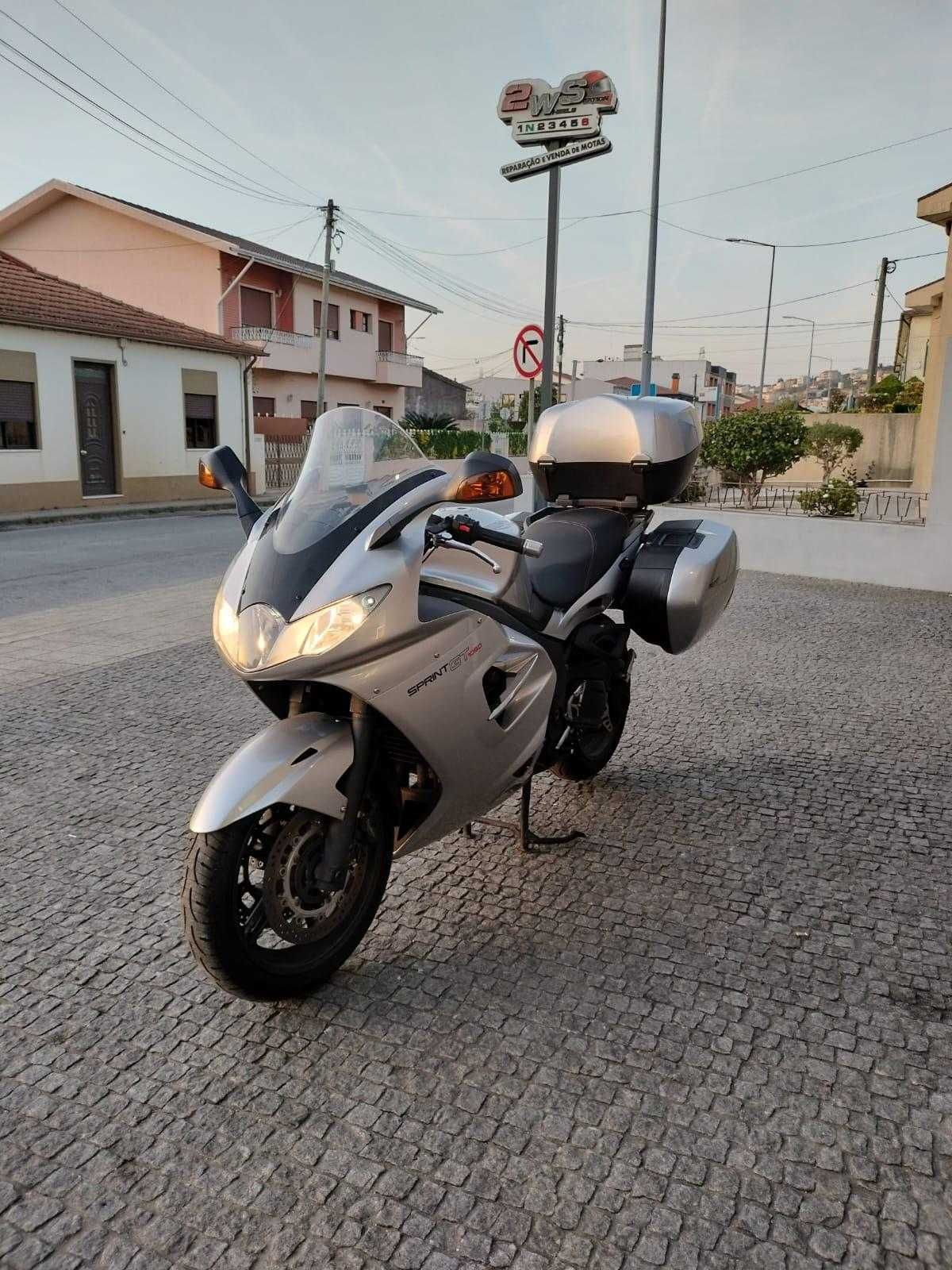 Mota Triumph GT 1050