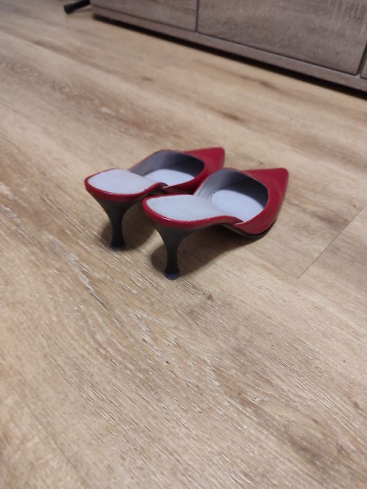 Sapatos salto médio vintage